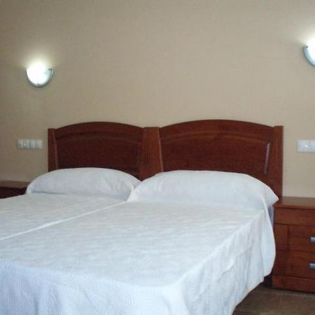 Hostal El Altozano Montanchez Luaran gambar